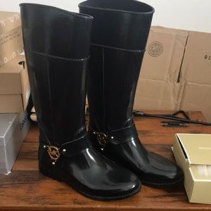 Michael Kors rain boots with liner